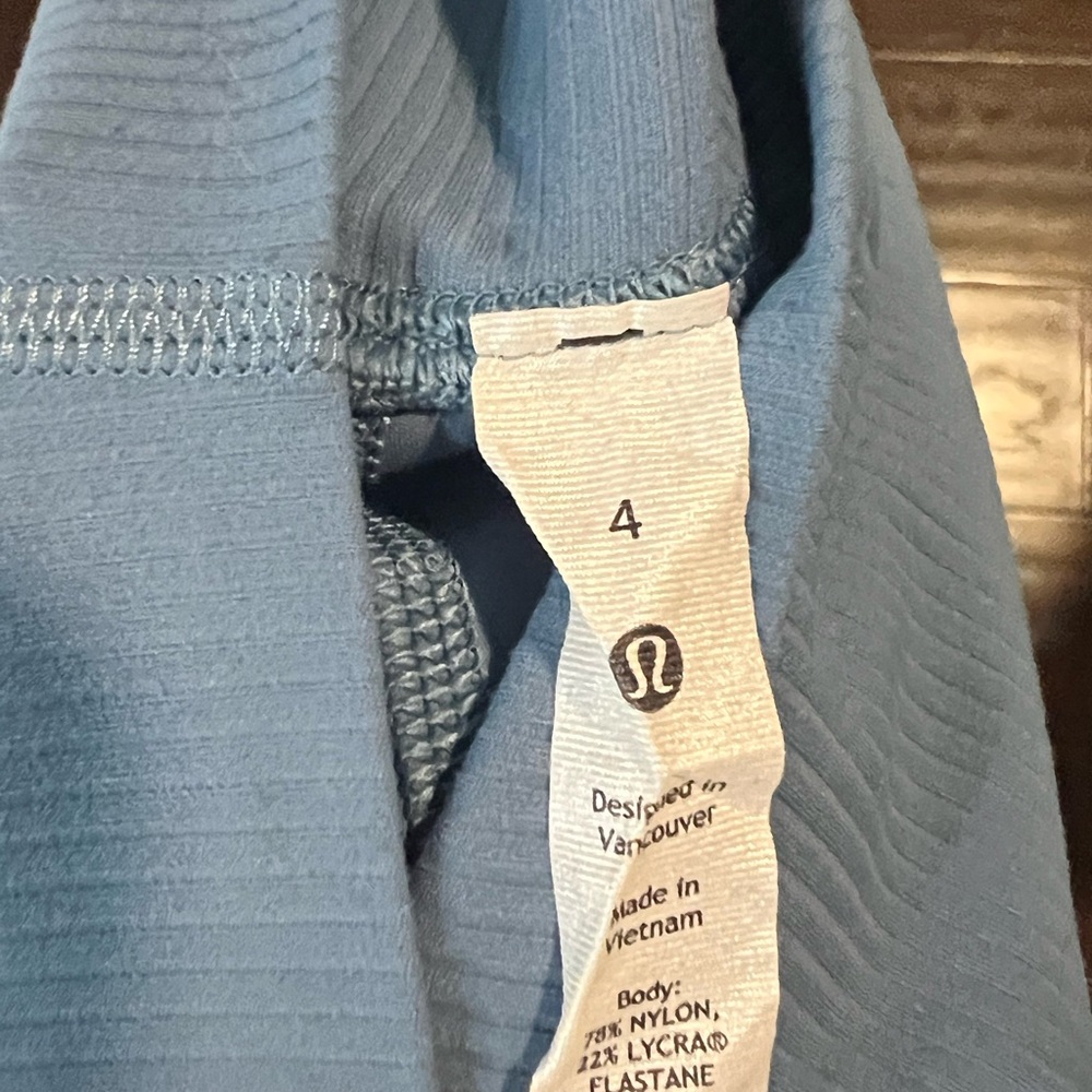 Lululemon Athletica Blue Ribbed Leggings - Picture 3 of 3